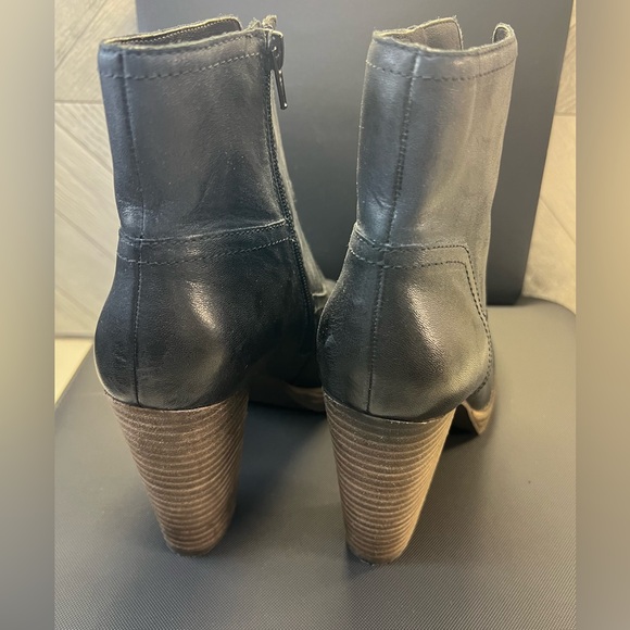 Lucky Brand Booties NWOT - Picture 5 of 5